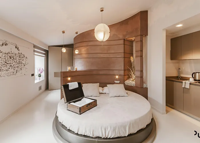 فندق مبيت وإفطار La Residenza Del Monaco Bianco 4*